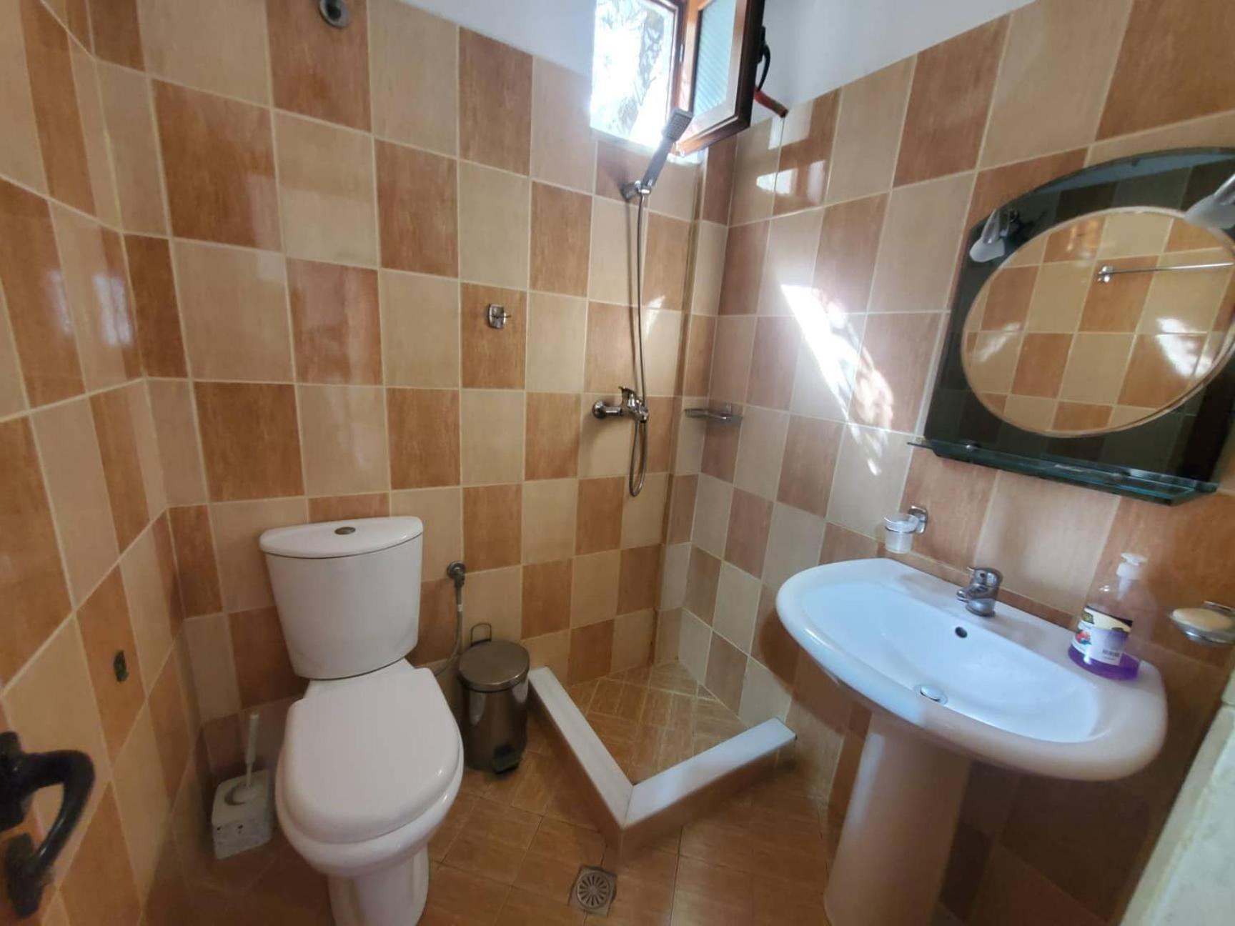 Guest House Sandri Sarandë 外观 照片